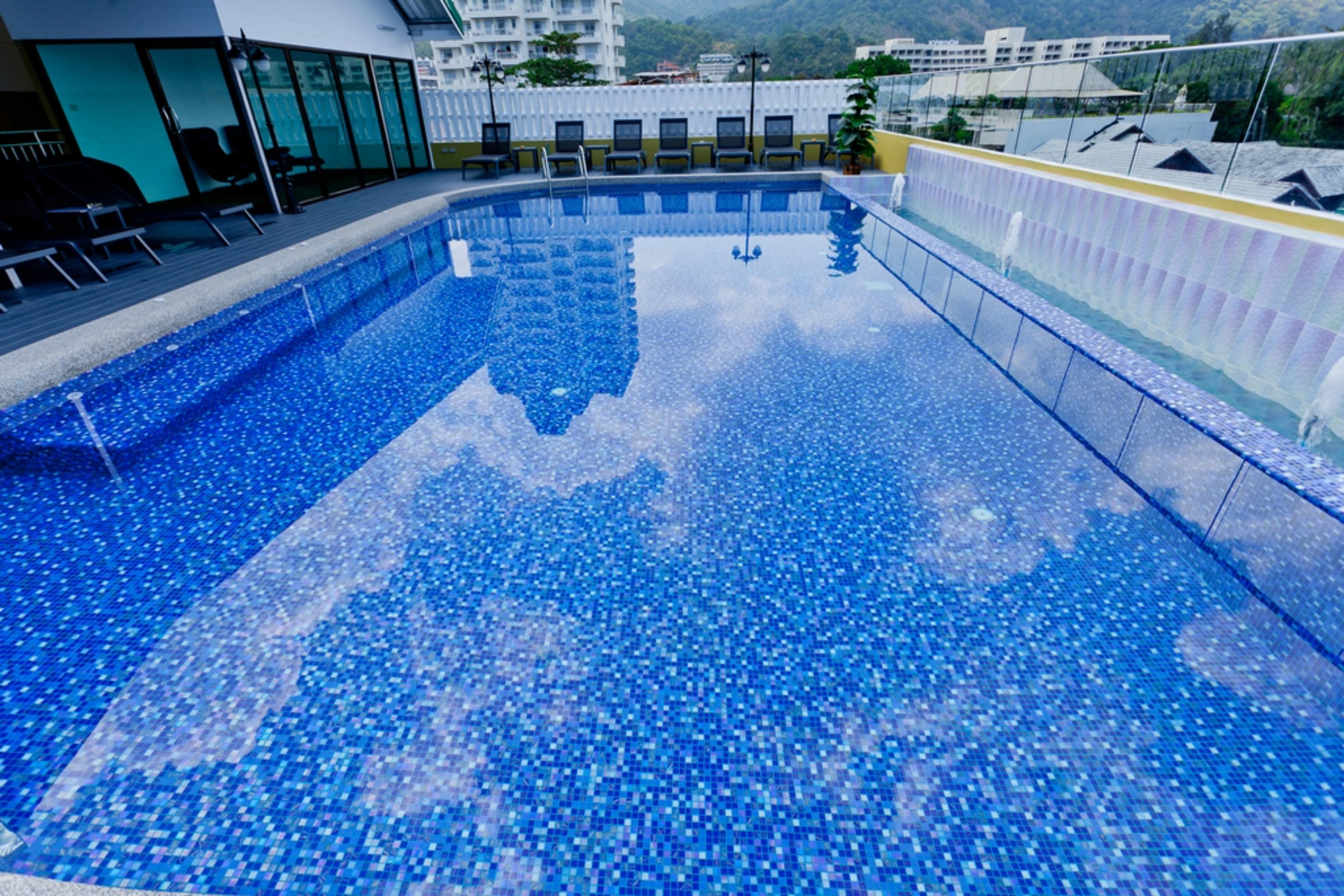 Anda Beachside Hotel Karon Bagian luar foto